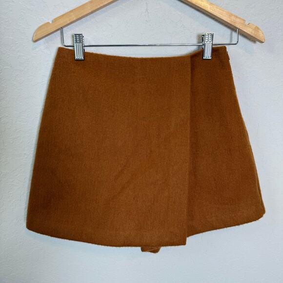 Skies Are Blue Women's Caramel Skort Short Size XS NEW - Picture 1 of 8